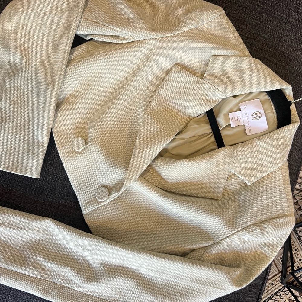 Women’s green cropped blazer
